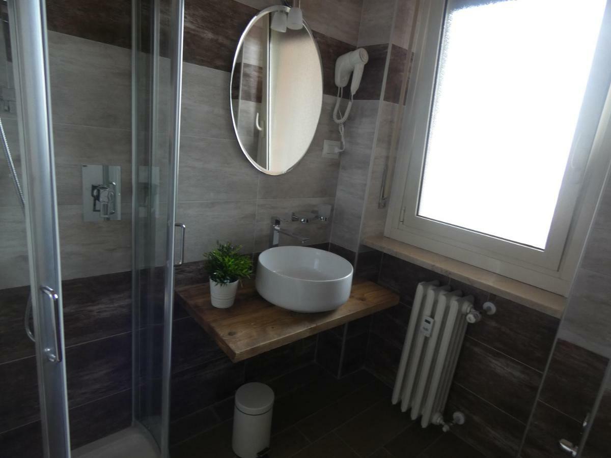 Metro Apartment 콜레뇨 외부 사진