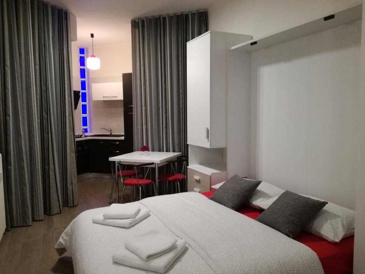 Metro Apartment 콜레뇨 외부 사진